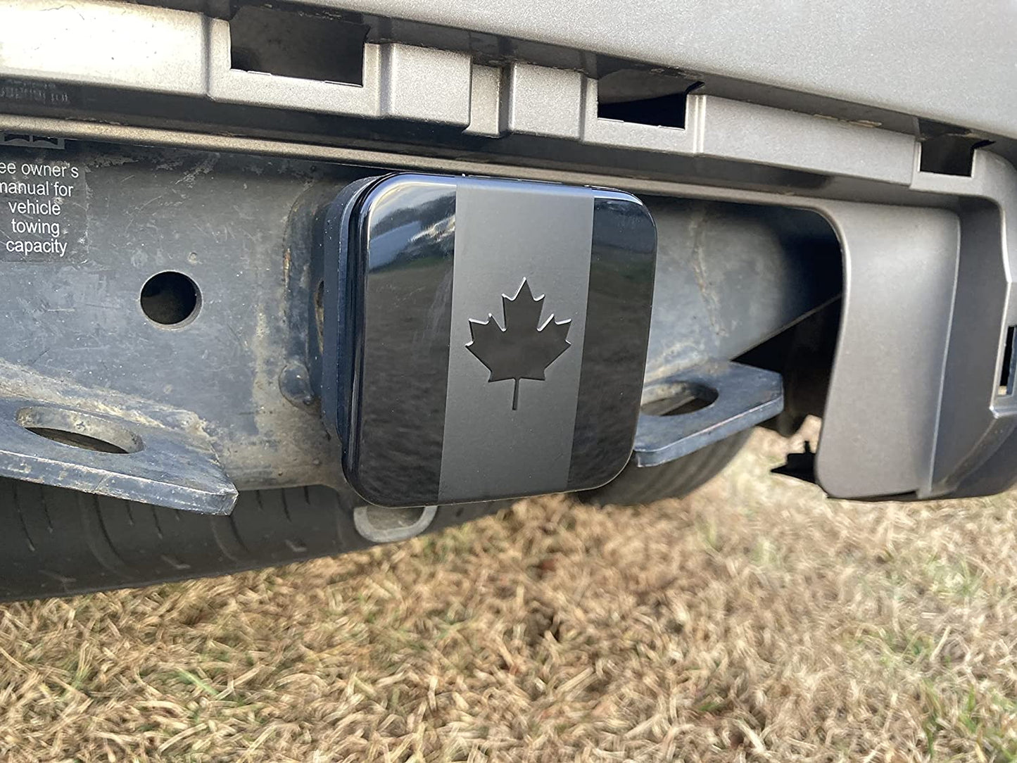 Canada Metal Flag Hitch Cover Plug (Fits 2" Receiver, Black)