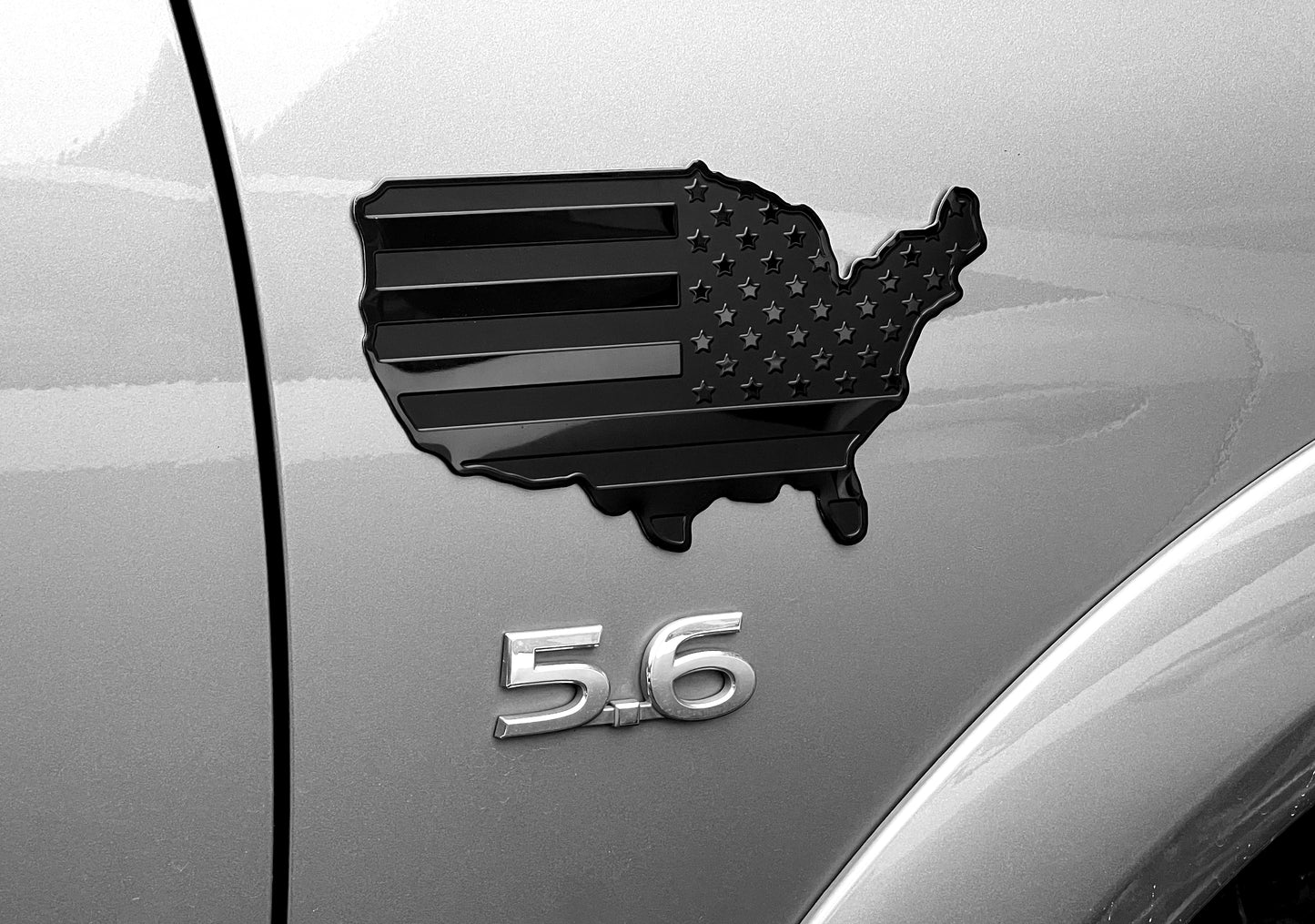 USA Metal Black Map Flag Forward and Reverse Fender Emblems for Cars Trucks (7"x4", Black)